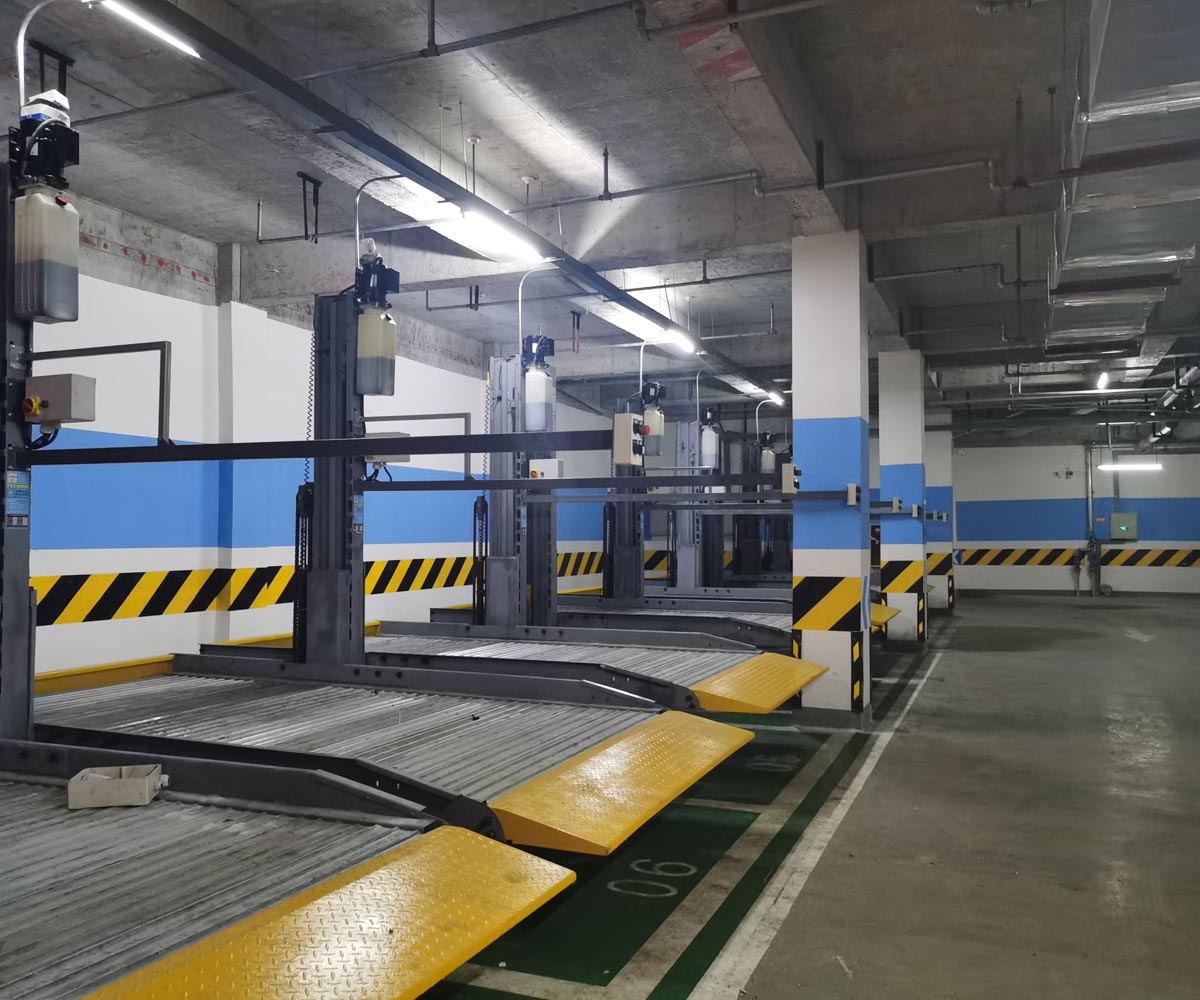 石柱小區(qū)四柱簡易升降停車庫
