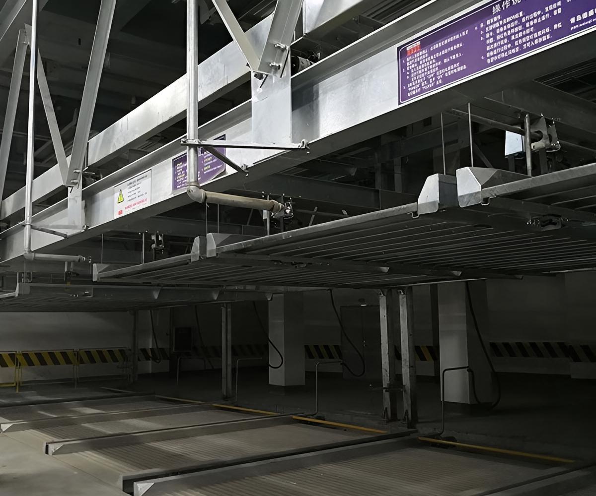 立體車庫租賃中的兩柱機械式停車位上門安裝